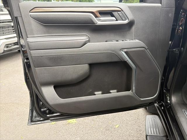 2023 Chevrolet Silverado 1500 4WD Crew Cab Standard Bed LT