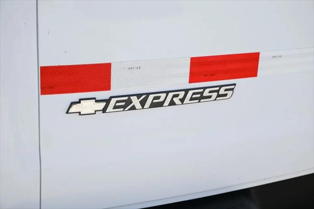 2021 Chevrolet Express Cargo Van RWD 2500 Regular Wheelbase WT