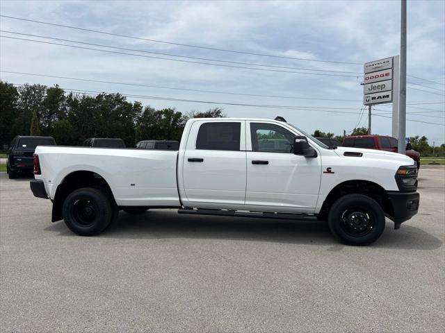 2026 Ram 3500 Tradesman Crew Cab 4x4 8 Box
