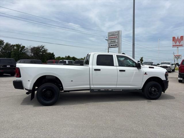 2026 Ram 3500 Tradesman Crew Cab 4x4 8 Box