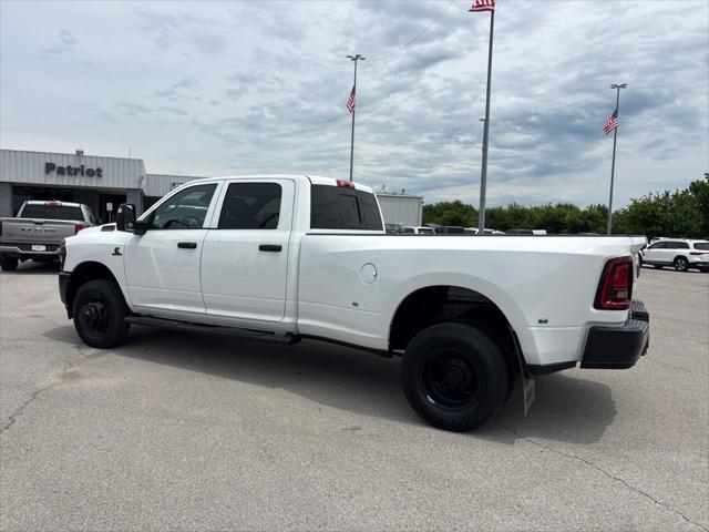 2026 Ram 3500 Tradesman Crew Cab 4x4 8 Box