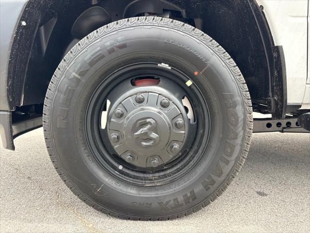 2026 Ram 3500 Tradesman Crew Cab 4x4 8 Box