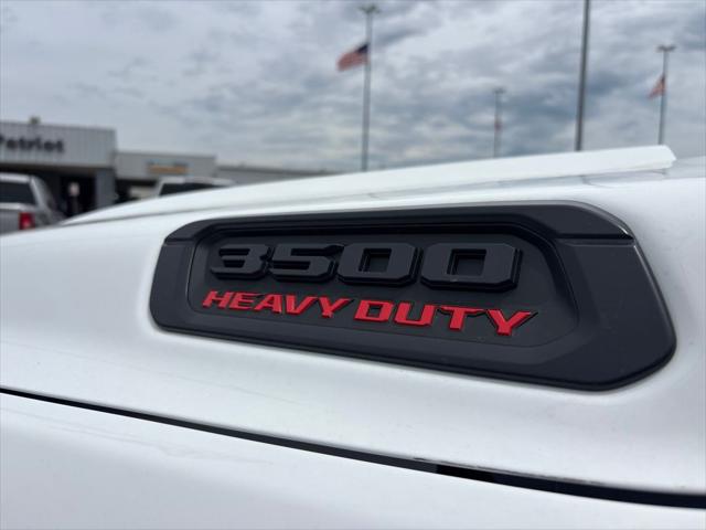 2026 Ram 3500 Tradesman Crew Cab 4x4 8 Box