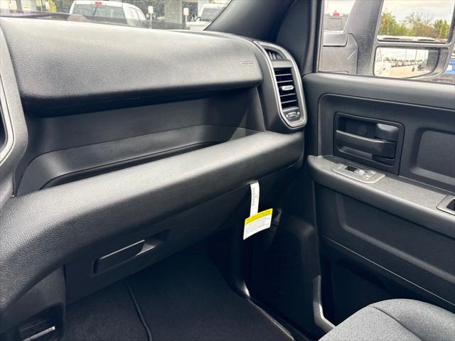 2026 Ram 3500 Tradesman Crew Cab 4x4 8 Box
