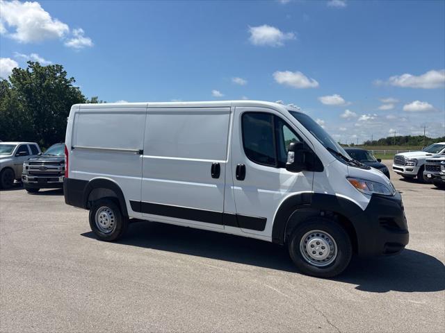 2026 Ram ProMaster Cargo Van Tradesman Low Roof 136" WB w/Pass Seat