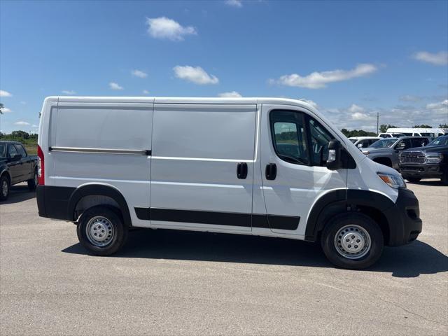 2026 Ram ProMaster Cargo Van Tradesman Low Roof 136" WB w/Pass Seat
