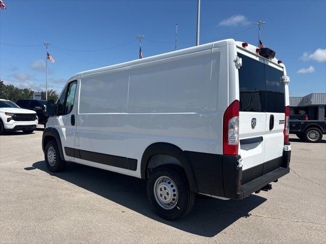 2026 Ram ProMaster Cargo Van Tradesman Low Roof 136" WB w/Pass Seat
