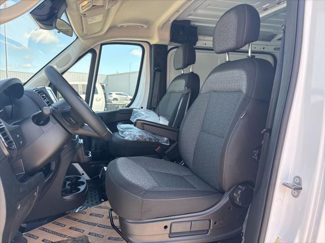 2026 Ram ProMaster Cargo Van Tradesman Low Roof 136" WB w/Pass Seat