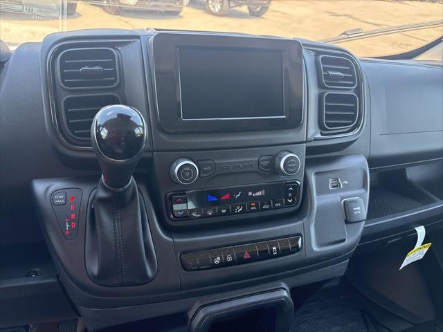 2026 Ram ProMaster Cargo Van Tradesman Low Roof 136" WB w/Pass Seat