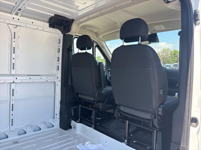 2026 Ram ProMaster Cargo Van Tradesman Low Roof 136" WB w/Pass Seat