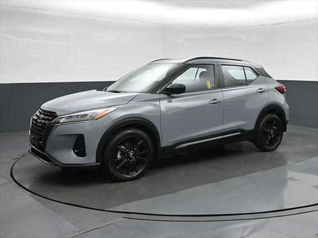 2023 Nissan Kicks SR Xtronic CVT