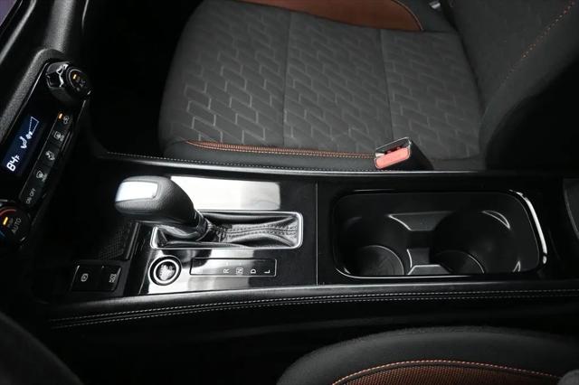 2023 Nissan Kicks SR Xtronic CVT