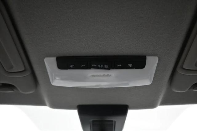2023 Nissan Kicks SR Xtronic CVT