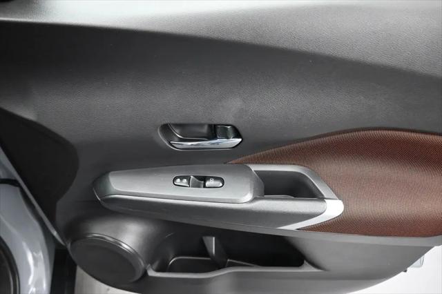 2023 Nissan Kicks SR Xtronic CVT