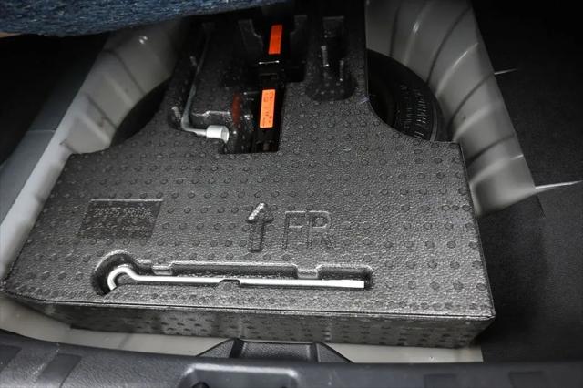 2023 Nissan Kicks SR Xtronic CVT
