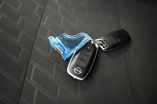 2023 Nissan Kicks SR Xtronic CVT
