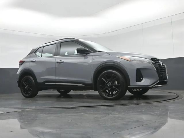 2023 Nissan Kicks SR Xtronic CVT
