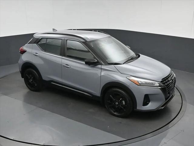 2023 Nissan Kicks SR Xtronic CVT