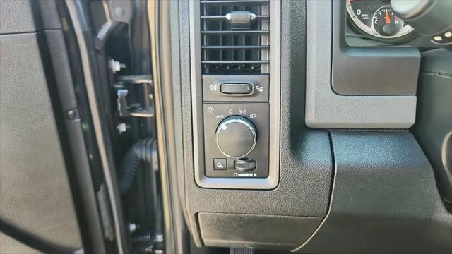 2018 Ram 1500 Tradesman Crew Cab 4x2 5'7" Box
