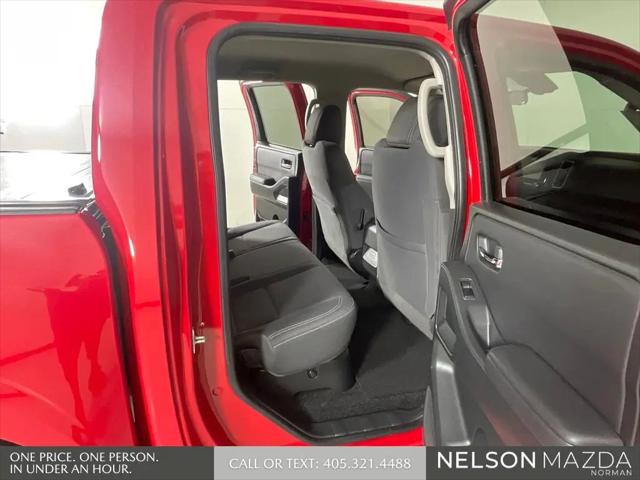 2022 Nissan Frontier Crew Cab SV 4x2