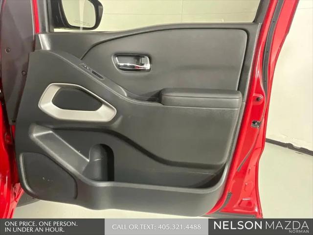 2022 Nissan Frontier Crew Cab SV 4x2