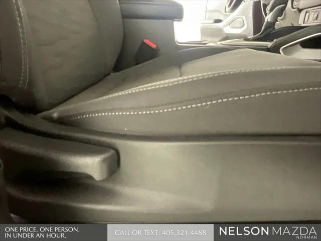 2022 Nissan Frontier Crew Cab SV 4x2
