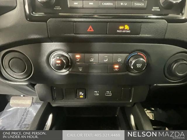 2022 Nissan Frontier Crew Cab SV 4x2