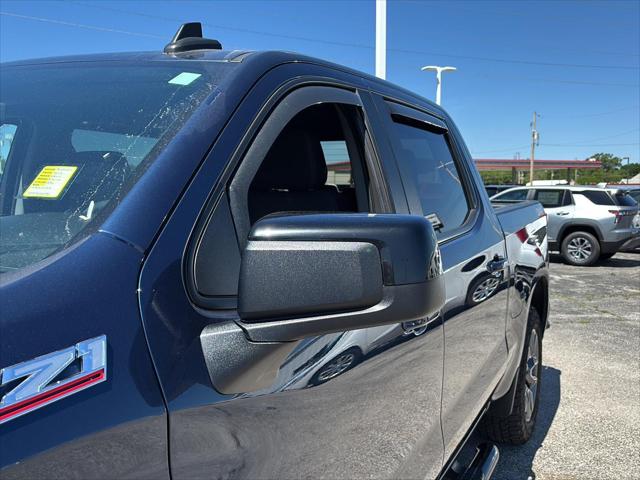 2022 Chevrolet Silverado 1500 4WD Crew Cab Short Bed RST