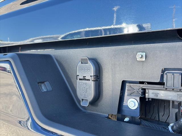 2022 Chevrolet Silverado 1500 4WD Crew Cab Short Bed RST
