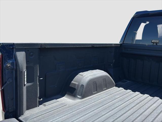 2022 Chevrolet Silverado 1500 4WD Crew Cab Short Bed RST
