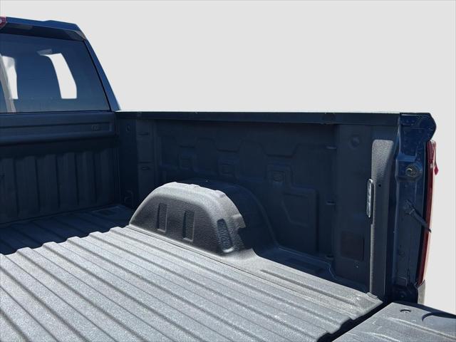2022 Chevrolet Silverado 1500 4WD Crew Cab Short Bed RST