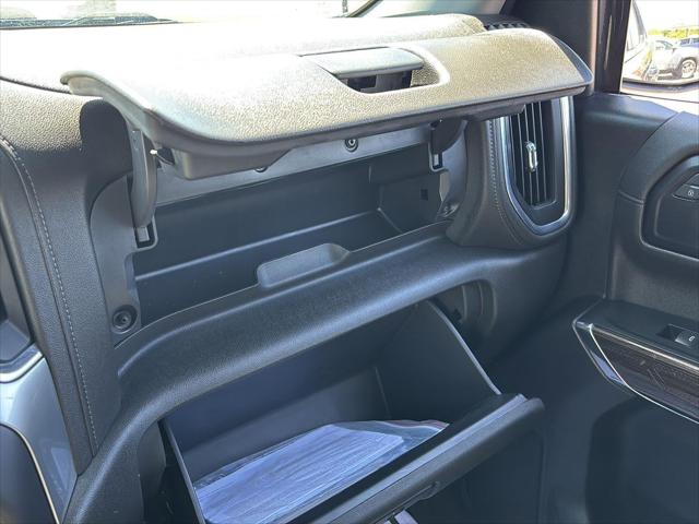 2022 Chevrolet Silverado 1500 4WD Crew Cab Short Bed RST