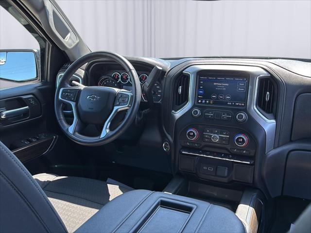2022 Chevrolet Silverado 1500 4WD Crew Cab Short Bed RST