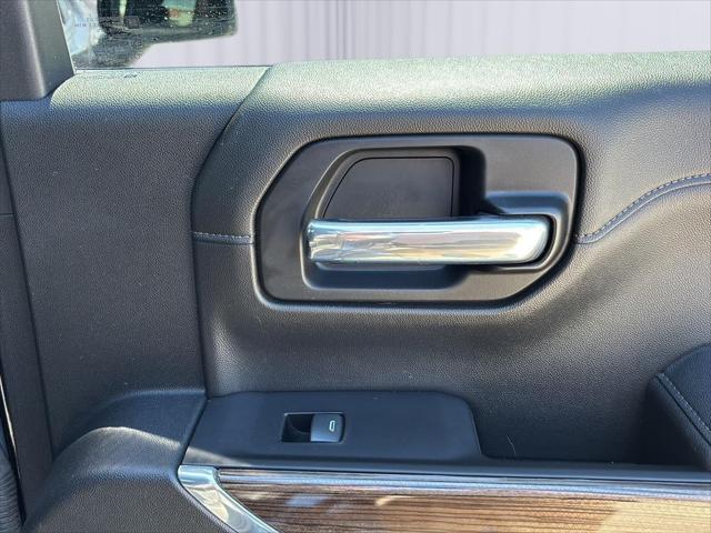 2022 Chevrolet Silverado 1500 4WD Crew Cab Short Bed RST