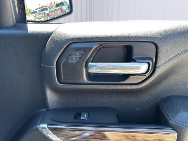 2022 Chevrolet Silverado 1500 4WD Crew Cab Short Bed RST