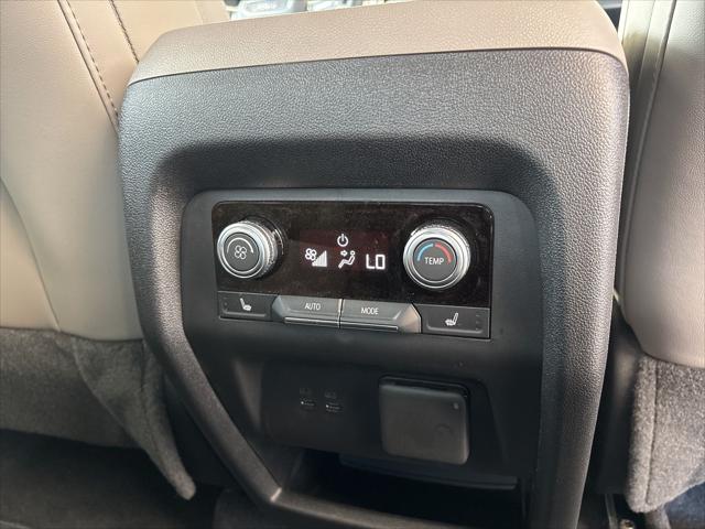 2026 GMC Acadia Elevation AWD