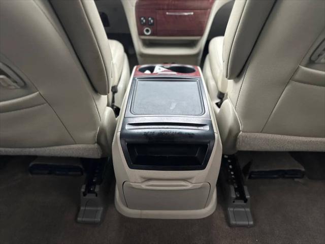 2014 Toyota Sienna XLE V6 8 Passenger