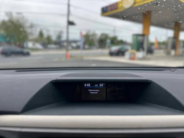 2014 Toyota Sienna XLE V6 8 Passenger