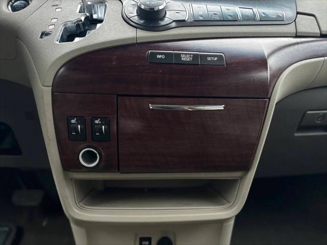 2014 Toyota Sienna XLE V6 8 Passenger