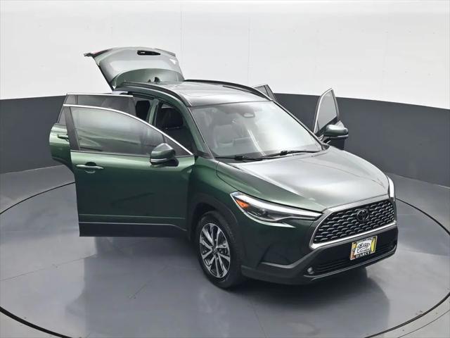 2023 Toyota Corolla Cross XLE