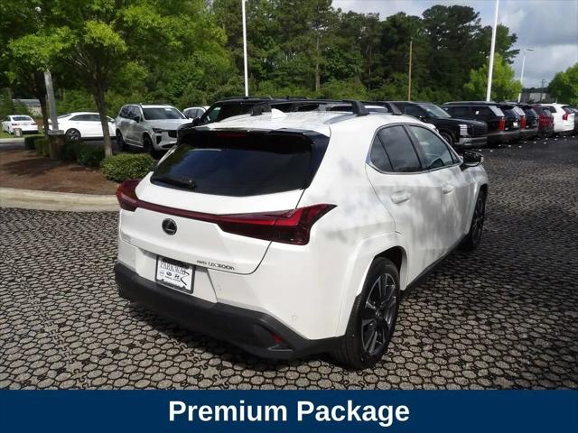 2025 Lexus 300 Premium