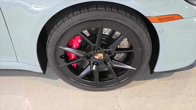2025 Porsche 911 Carrera S