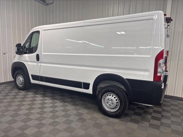 2025 Ram ProMaster 2500 Cargo Van Tradesman Low Roof 136 WB w/Pass Seat