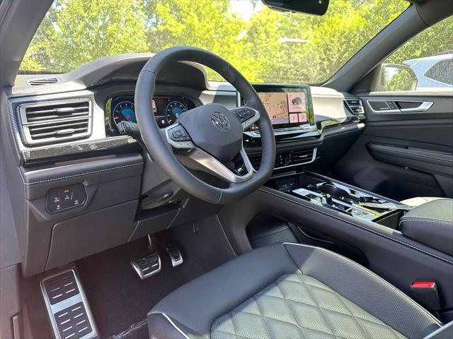 2026 Volkswagen Atlas Cross Sport SEL Premium R-Line