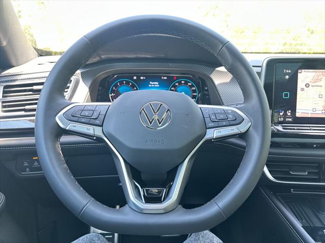 2026 Volkswagen Atlas Cross Sport SEL Premium R-Line