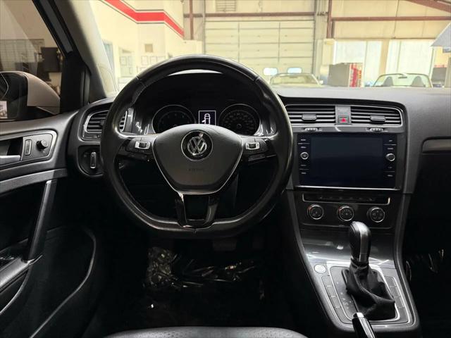 2018 Volkswagen Golf TSI S