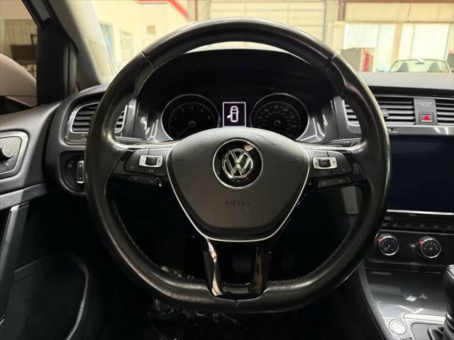 2018 Volkswagen Golf TSI S