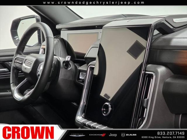 2025 GMC Yukon XL 4WD Denali