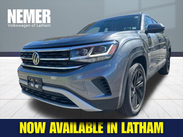 2022 Volkswagen Atlas Cross Sport 2.0T SE w/Technology for sale in Latham, NY