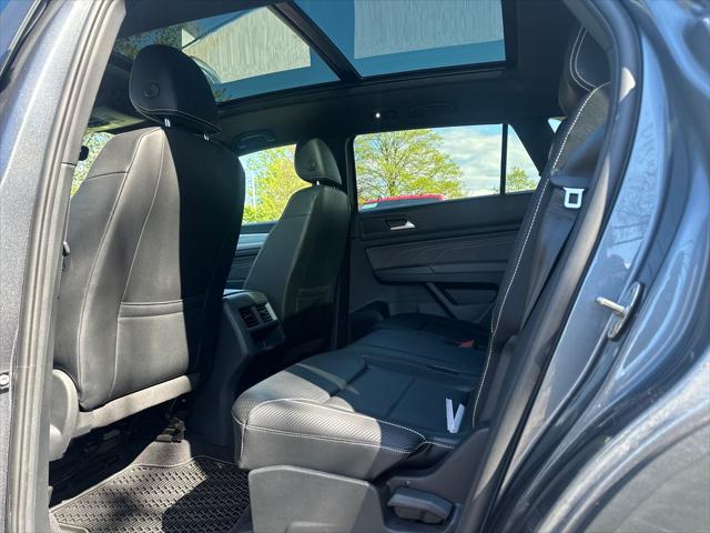 2022 Volkswagen Atlas Cross Sport 2.0T SE w/Technology